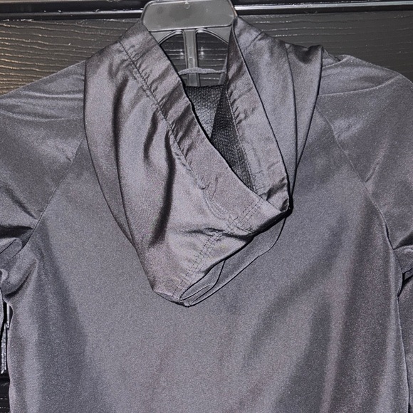 Nike Kids Black Lightweight Jacket - Picture 5 of 9